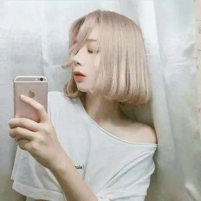 和歌手在一起